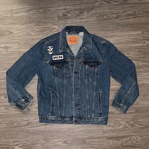 Levi Strauss & Co Punk Rock Patch Jean Jacket Mens L Blue Denim Standard Trucker